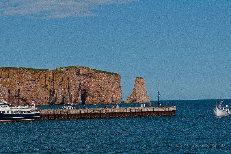 20100720_164351 Nikon D300.jpg - Rock at Perce, QC